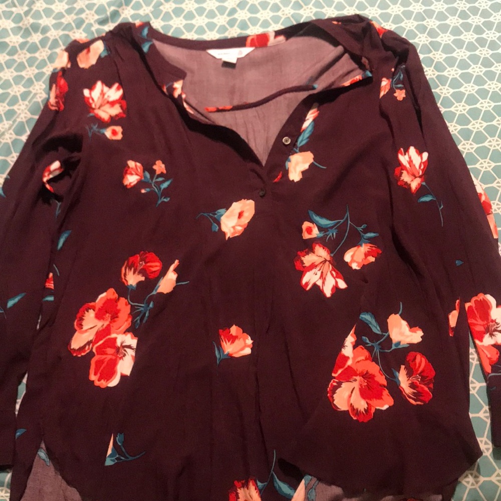 ⭐️NEVER WORN⭐️Tunic shirt
